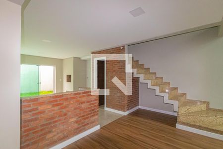 Sala/Cozinha de casa para alugar com 3 quartos, 192m² em Estância Velha, Canoas