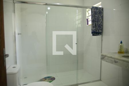 Suíte Banheiro  de casa à venda com 3 quartos, 184m² em Jardim Las Vegas, São Bernardo do Campo