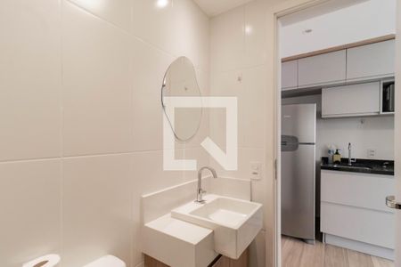 Banheiro de kitnet/studio à venda com 1 quarto, 24m² em Perdizes, São Paulo