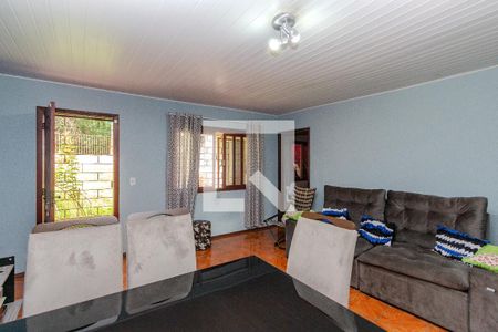Sala de casa à venda com 2 quartos, 720m² em Vila Nova, Porto Alegre