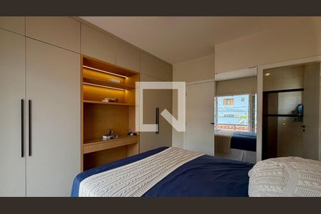 Casa à venda com 2 quartos, 170m² em Jardim Ester Yolanda, São Paulo