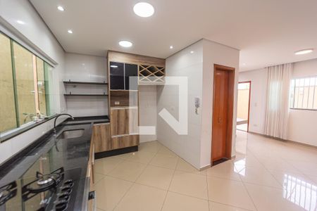 Cozinha de casa de condomínio para alugar com 3 quartos, 64m² em Vila Salete, São Paulo