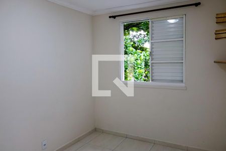 Quarto 2 de apartamento para alugar com 2 quartos, 49m² em Quitaúna, Osasco