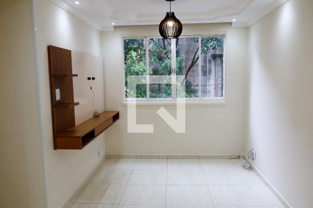 sala de apartamento para alugar com 2 quartos, 49m² em Quitaúna, Osasco