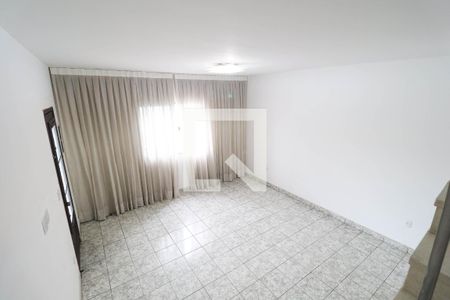 Casa à venda com 3 quartos, 178m² em Vila Guilherme, São Paulo
