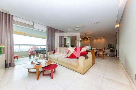 Sala de apartamento à venda com 4 quartos, 216m² em Belvedere, Belo Horizonte