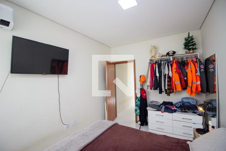 Quarto Suíte de casa à venda com 3 quartos, 90m² em Tropical, Contagem