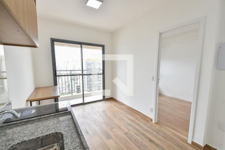 Sala / cozinha de apartamento para alugar com 1 quarto, 28m² em Liberdade, São Paulo