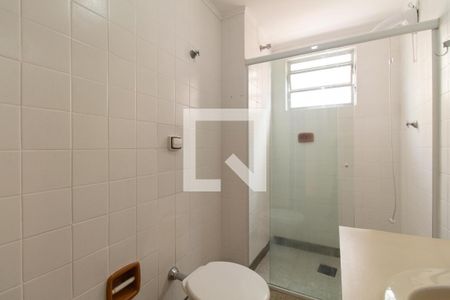 Banheiro de apartamento à venda com 1 quarto, 45m² em Cambuci, São Paulo