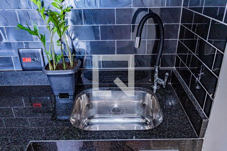 Sala, cozinha e área de serviço de apartamento à venda com 2 quartos, 34m² em Vila Palmeiras, São Paulo