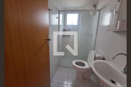 Banheiro de apartamento para alugar com 2 quartos, 55m² em Vila Príncipe de Gales, Santo André