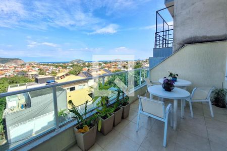 Sala de casa à venda com 6 quartos, 340m² em Camboinhas, Niterói