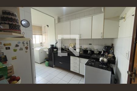 Apartamento para alugar com 3 quartos, 90m² em Itamarati, Belo Horizonte
