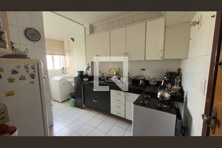 Apartamento para alugar com 3 quartos, 90m² em Itamarati, Belo Horizonte