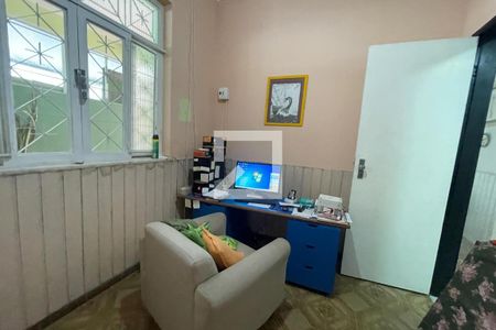Quarto de casa para alugar com 4 quartos, 360m² em Vila Paula, Duque de Caxias