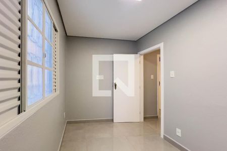 Quarto 2 de casa para alugar com 2 quartos, 150m² em Cambuci, São Paulo