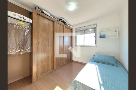 Quarto 1 de apartamento para alugar com 2 quartos, 48m² em Vila Nova, Porto Alegre