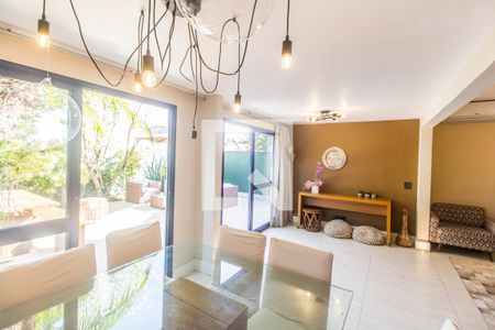 Sala  de casa de condomínio à venda com 3 quartos, 180m² em Residencial Tambore Iii, Santana de Parnaíba