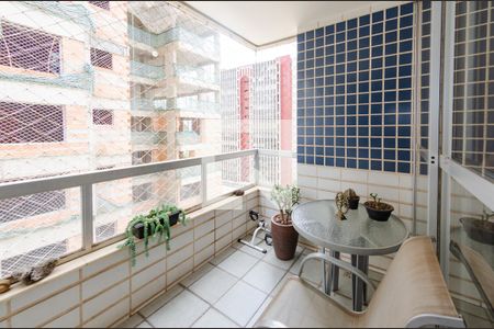 Varanda de apartamento à venda com 3 quartos, 105m² em Funcionários, Belo Horizonte