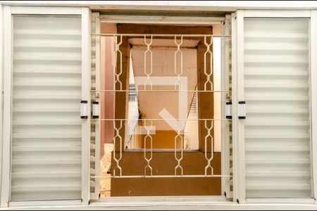 Quarto - Janela de casa para alugar com 1 quarto, 30m² em Piqueri, São Paulo