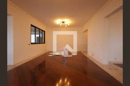 Sala de apartamento para alugar com 4 quartos, 200m² em Vila Suzana, São Paulo