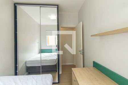 Quarto 1 de apartamento para alugar com 3 quartos, 80m² em Batel, Curitiba