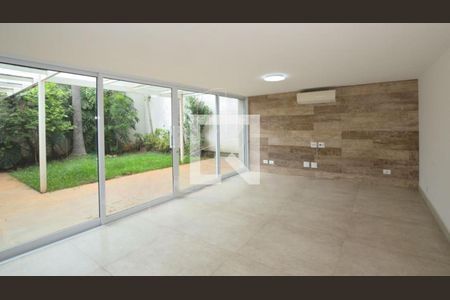 Casa à venda com 5 quartos, 434m² em Alto de Pinheiros, São Paulo