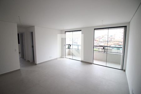 Sala de apartamento à venda com 2 quartos, 122m² em Jardim Industrial, Contagem