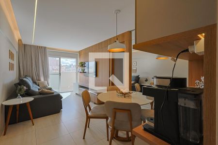 Sala de apartamento à venda com 3 quartos, 80m² em Sagrada Família, Belo Horizonte