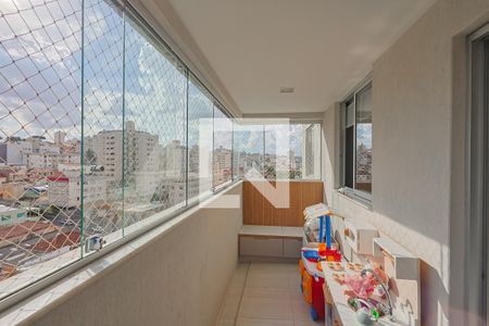 Apartamento à venda com 3 quartos, 80m² em Sagrada Família, Belo Horizonte
