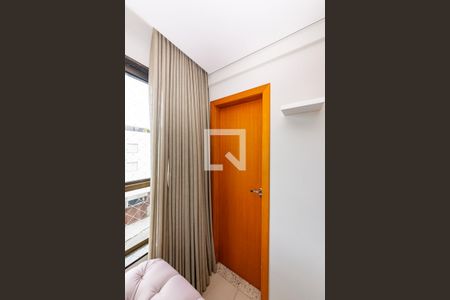 Lavabo de apartamento à venda com 4 quartos, 150m² em Buritis, Belo Horizonte