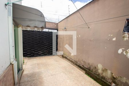 Garagem de casa à venda com 4 quartos, 138m² em Alvorada, Contagem