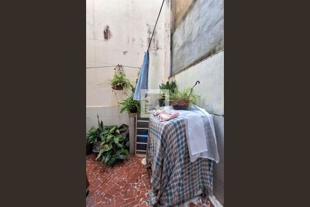 Quintal de casa à venda com 4 quartos, 250m² em Engenhoca, Niterói