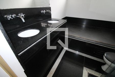 Banheiro de casa para alugar com 2 quartos, 90m² em Vila Nair, São José dos Campos