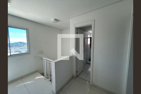 Hall dos quartos de apartamento para alugar com 2 quartos, 138m² em Cachambi, Rio de Janeiro