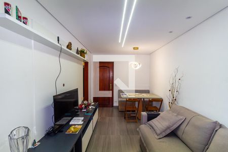 Sala de apartamento para alugar com 2 quartos, 60m² em Parque Tomas Saraiva, São Paulo