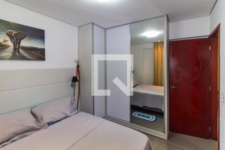 Quarto 1 de apartamento para alugar com 2 quartos, 60m² em Parque Tomas Saraiva, São Paulo