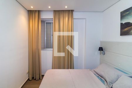 Quarto 1 de apartamento para alugar com 2 quartos, 60m² em Parque Tomas Saraiva, São Paulo