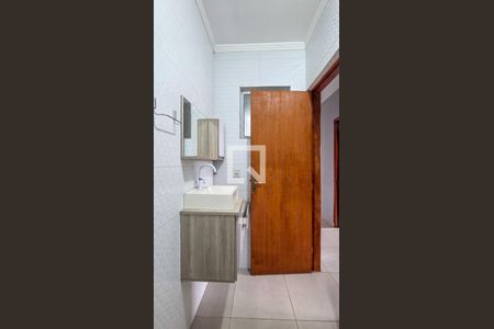 Banheiro  de casa para alugar com 2 quartos, 50m² em Jardim Quarto Centenario, São Paulo