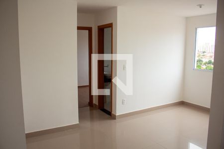 Apartamento para alugar com 2 quartos, 44m² em Vila Satúrnia, Campinas