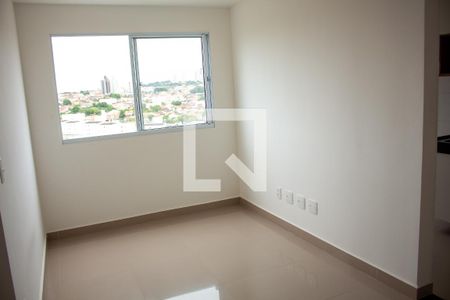 Apartamento para alugar com 2 quartos, 44m² em Vila Satúrnia, Campinas