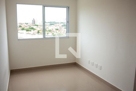 Apartamento para alugar com 2 quartos, 44m² em Vila Satúrnia, Campinas