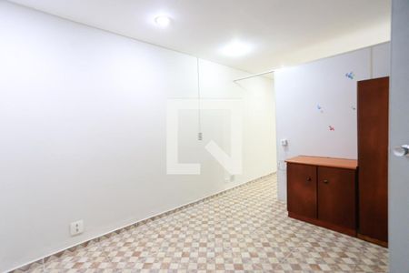 quarto de casa para alugar com 1 quarto, 30m² em Jaguaré, São Paulo