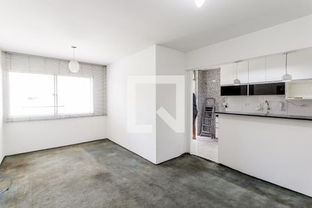 Sala de apartamento para alugar com 3 quartos, 75m² em Moema, São Paulo