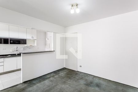 Sala de apartamento para alugar com 3 quartos, 75m² em Moema, São Paulo