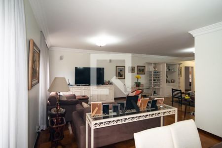 Sala de apartamento para alugar com 3 quartos, 202m² em Morro dos Ingleses, São Paulo