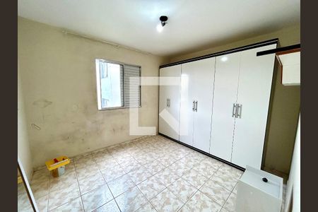 Quarto 2 de apartamento para alugar com 2 quartos, 43m² em Jardim Adriana, Guarulhos