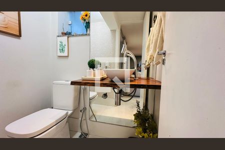 Banheiro de casa de condomínio para alugar com 3 quartos, 230m² em Barra da Tijuca, Rio de Janeiro