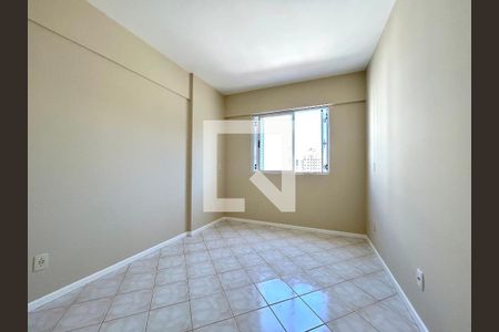 Quarto 2 de apartamento para alugar com 2 quartos, 69m² em Itacorubi, Florianópolis