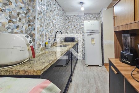 Casa de Condomínio para alugar com 2 quartos, 90m² em Jardim Vitoria, Guarujá
